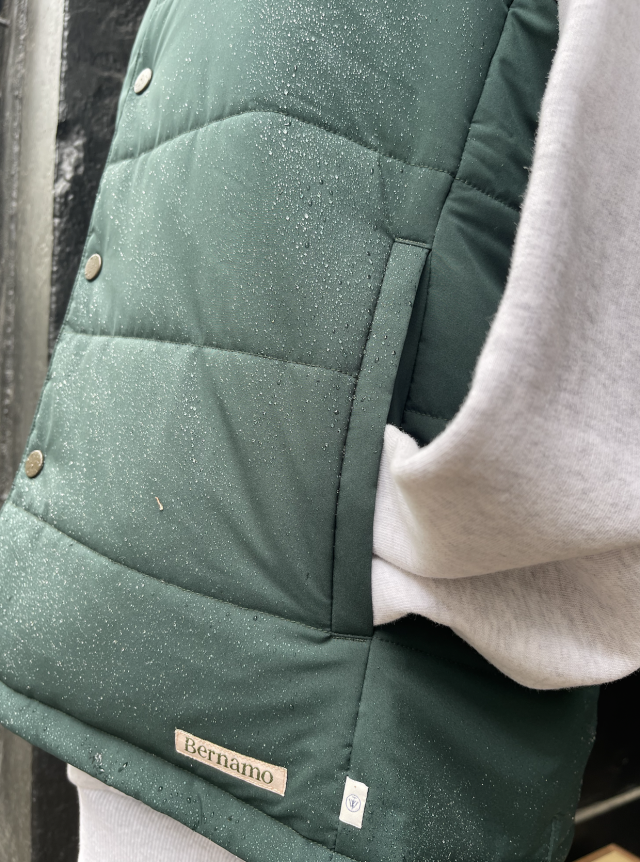 v-neck vest waterrepellent